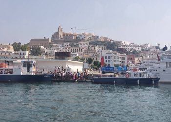 City Boat en el puerto de Ibiza