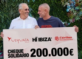 Juan Torres, director de Cáritas y Yann Pissenem, CEO de Ushuaïa Entertainment.