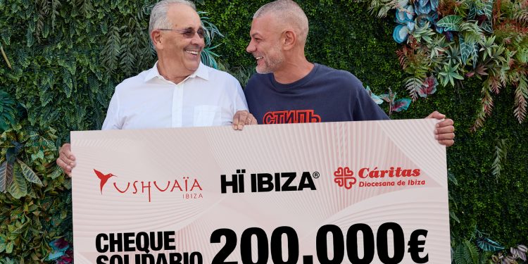 Juan Torres, director de Cáritas y Yann Pissenem, CEO de Ushuaïa Entertainment.