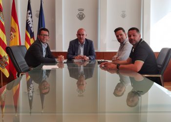 De izquierda a derecha, Rafael Triguero, Vicent Marí, Mariano Juan y Rubén Sousa, en la reunión.