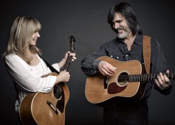 Larry Campbell y Teresa Williams