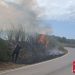 Los bomberos, durante las labores de extinción. Foto: @bombersdeivissa