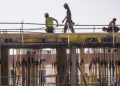 Trabajadores en una obra en Ibiza.