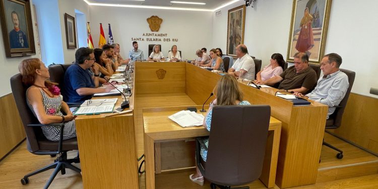 Pleno municipal celebrado hoy. Foto: Ayuntamiento de Santa Eulària