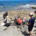Trabajadores de Gestión Ambiental y de Litoral han limpiado el vertido provocado por el bidón. Fotos: Consell Insular de Formentera