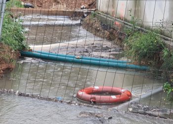 Imagen de un vertido de la depuradora al torrente de Sa Llavanera, en 2022. Foto: Ciudadanos Ibiza