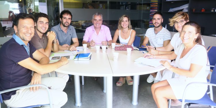 Concejalas, concejales y técnicos del área de Bienestar Animal.