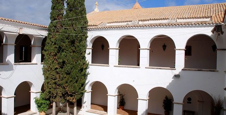 Claustro del Ayuntamiento de Ibiza