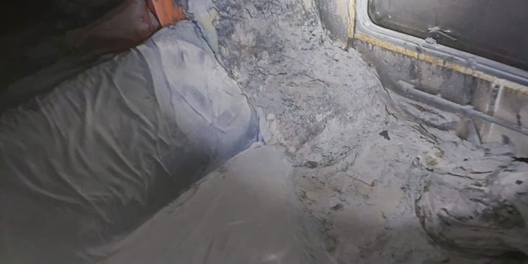 Así ha quedado el interior de la autocaravana, en esta imagen de Bombers d'Eivissa.