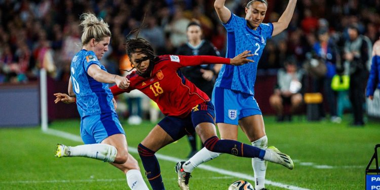 Un momento del encuentro. Foto: twitter.com/SEFutbolFem