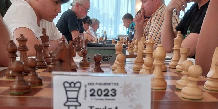 Amelines en el torneo de ses Figueretes, en competición, jugando contra Fabián Reina