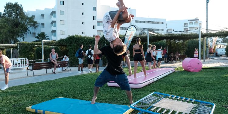 Actividad de la última cita de Joves al Carrer en Santa Eulària. Foto: Ayuntamiento de Santa Eulària