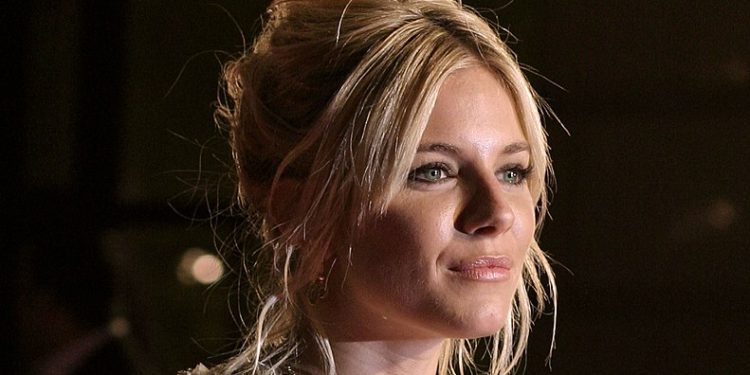 Sienna Miller. Foto Factory Girl, Wikipedia
