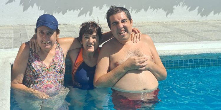 Imagen de una de las actividades de la escuela de verano. Foto: Amadiba