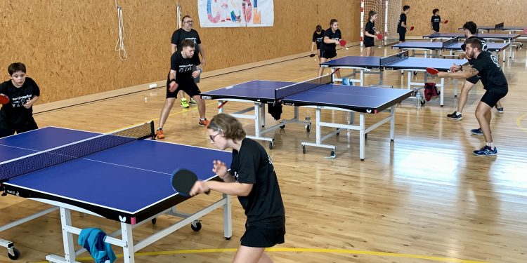 Participantes en el campus, durante una de las jornadas. Foto: Ayuntamiento de Sant Josep