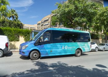 Autobús de la línea L50B.