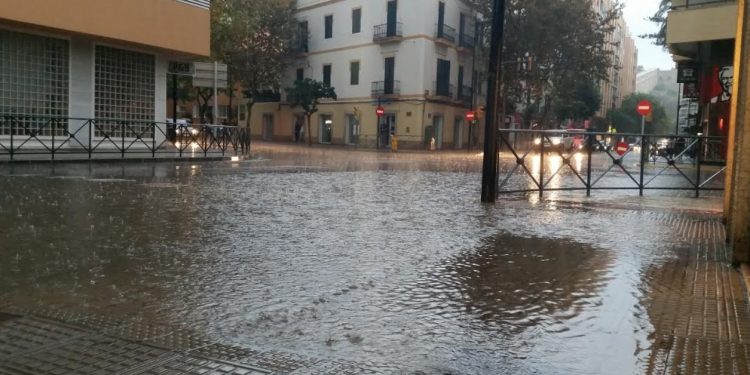 Imagen de archivo de una jornada de lluvias fuertes en Bila. / Noudiari