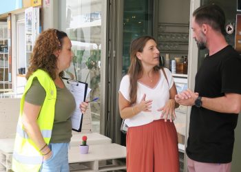Una de las visitas realizadas con motivo de la campaña de limpieza. Foto: Ayuntamiento de Sant Antoni