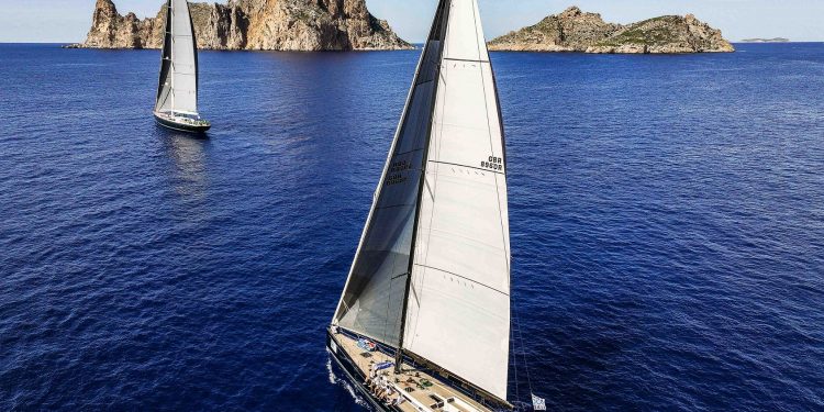 Otra espectacular imagen de Ibiza Joy Sail cerca de Es Vedrà
© Sailing Energy / Ibiza JoySail 2023