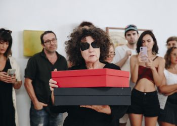 Nieves Correa en la perfomance 'Tiempos verbales'. Foto de Anita de Austria cedida por Territori