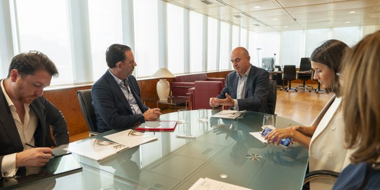 Encuentro mantenido entre el conseller de Empresa, Ocupación y Energía y el presidente del Consell. Foto: Consell de Ibiza