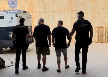 Dos de los detenidos, en una imagen facilitada por la Policía Nacional.