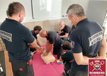 Imagen de un momento de las prácticas. Foto: Bombers d'Eivissa