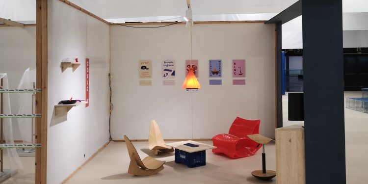 Stand con los proyectos de Alejandro Gómez Slok. Fotos: Alejandro Gómez Slok