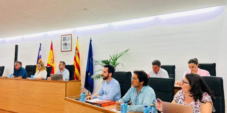 Imagen del pleno celebrado ayer. Foto: Ayuntamiento de Sant Joan
