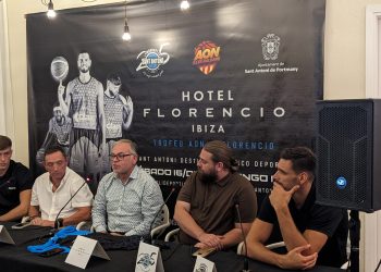 Presentación del trofeo Aon. Foto: CB Sant Antoni