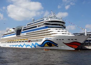 El pasajero ha sido evacuado desde el Aida Stella.