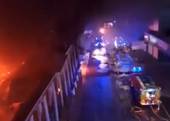 Captura de un vídeo que circula en redes sociales del momento del devastador incendio.