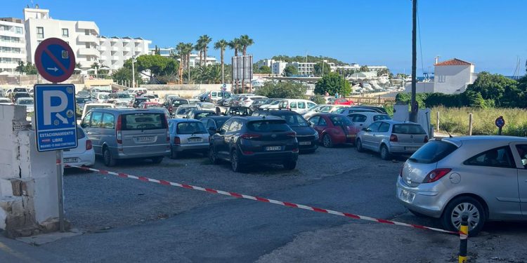 Aparcamiento público que ya no podrá usarse. Foto Ayuntamiento de Santa Eulària