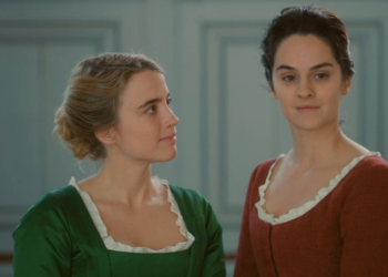 Fotograma de 'Retrato de una mujer en lllamas' de Céline Sciamma con Adèle Haenel y Noémi Merlant.