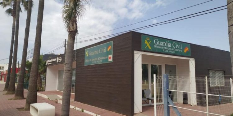 Puesto de la Guardia Civil en Platja d'en Bossa, Sant Josep.