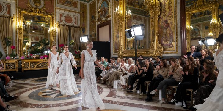 Imagen de uno de los desfiles. Foto: Adlib Ibiza.