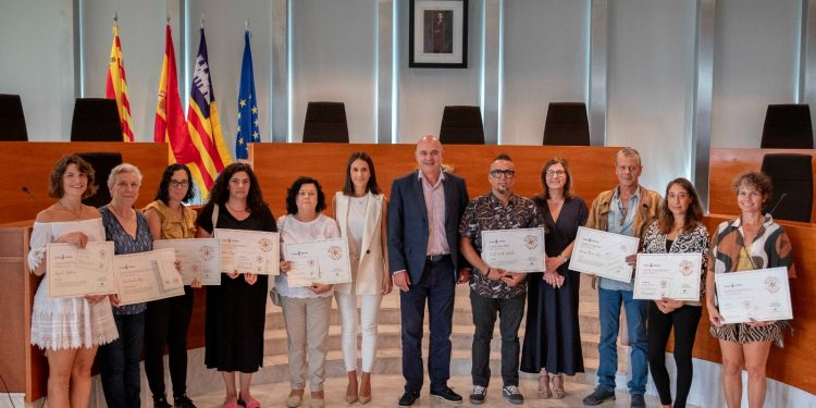 Imatge del lliurament. Foto: Consell d'Eivissa