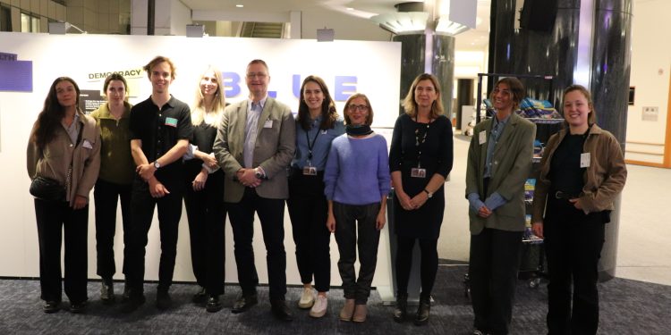 Algunos de los participantes en la visita al Parlamento Europeo con motivo de la campaña 'Blue Up 2024'. Foto: IbizaPreservation