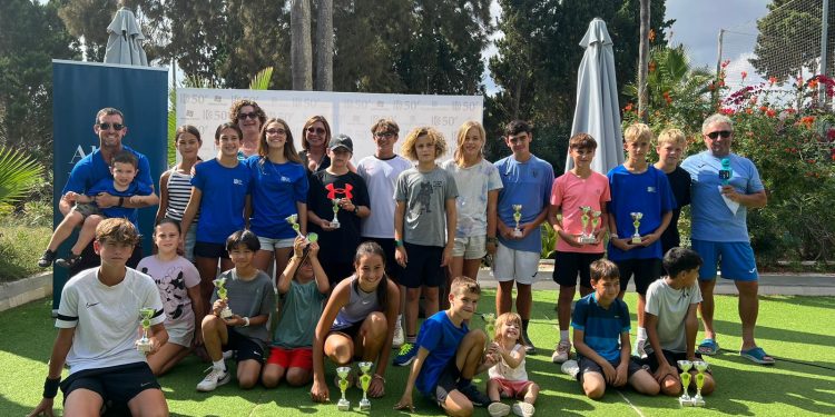 Entrega de premios del I Torneo de Otoño de Tenis. Foto: Ibiza Club de Campo