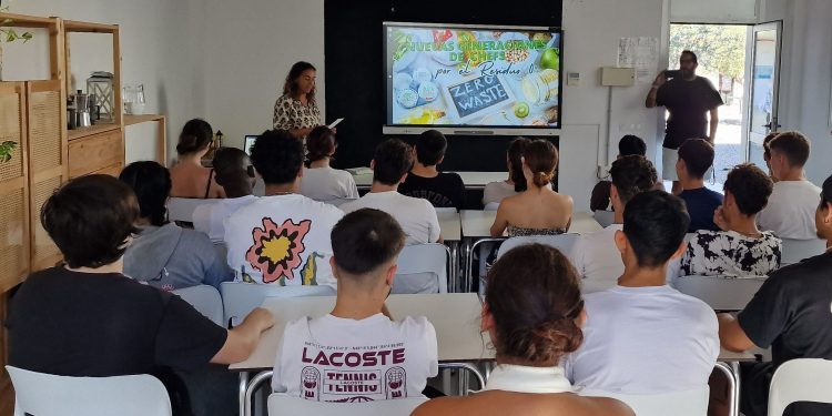 Un momento de uno de los talleres. Foto: IbizaPreservation