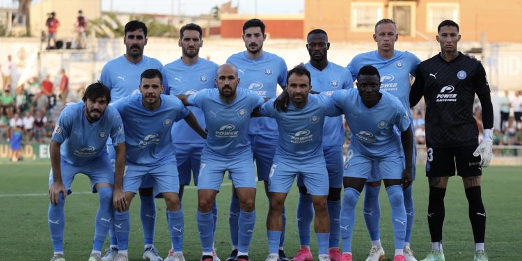 Imagen de la plantilla antes del encuentro. Foto: @ibizaud