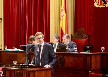 El conseller Toni Costa ha explicado hoy los cambios fiscales en el Parlament