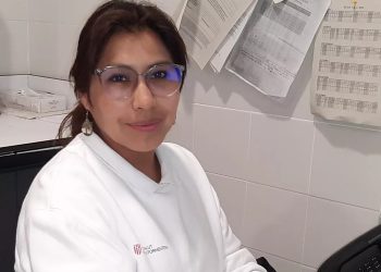 La doctora Yolanda Echenique en su despacho del Centre de Salut de Vila.