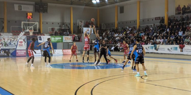 Un momento del encuentro. FOTO: Bàsquet Sant Antoni