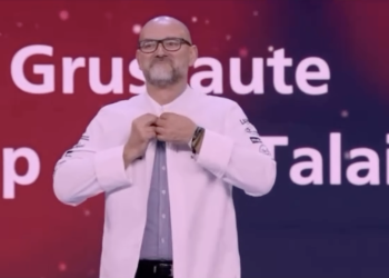 David Grussaute de Unic se coloca su chaquetilla de Estrella Michelin en la gala de hoy