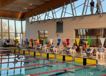 Piscina des Raspallar con el nuevo reloj cronómetro.