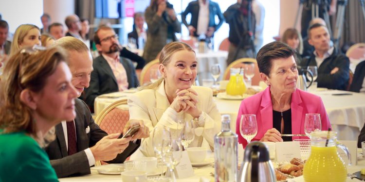 Marga Prohens, hoy en un foro empresarial