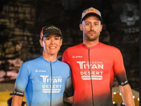 Tessa Kortekaas, y Enrique Morcillo, tras la primera etapa que ganaron ambos en sus categorías.