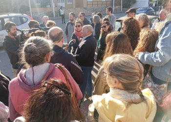 Protesta de trabajadores y trabajadoras afectadas en la que ha participado el secretario general de UGT, Fernando Fernández.