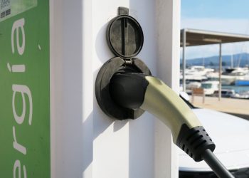 Imagen de archivo de un punto de recarga de vehículos eléctricos.